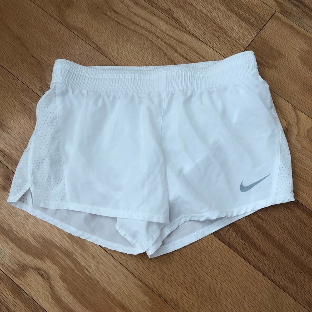 Nike Dri Fit shorts size small in white excellent used condition